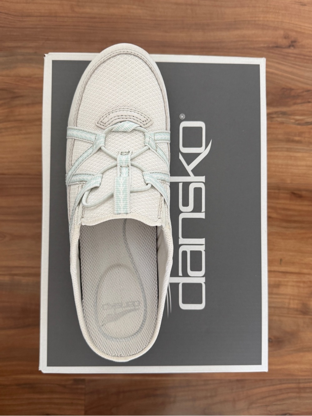 NEW Dansko Hayleigh Suede Mule Sneaker in Ecru - size 40 - Picture 2 of 4